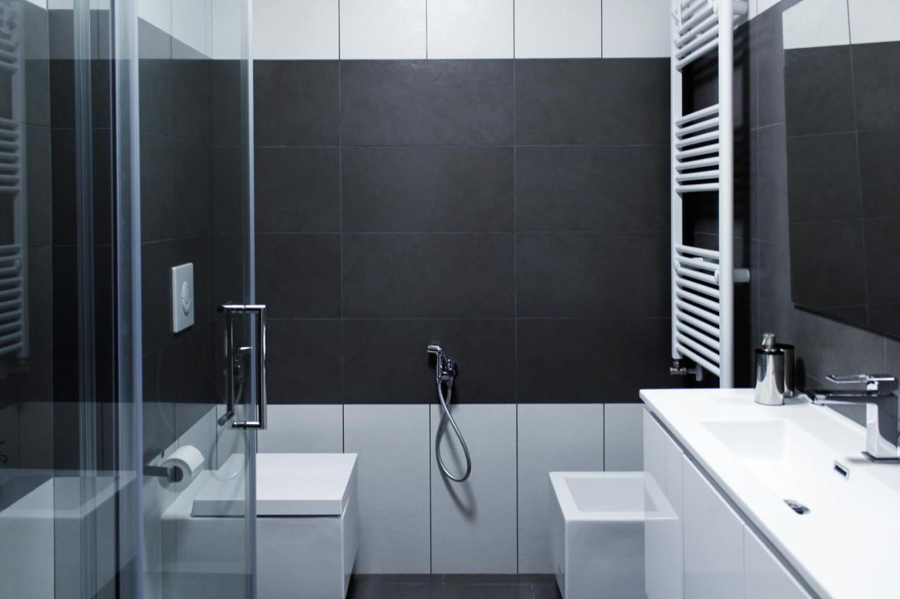 La Bella Milano-Les Nubles Sabotino Apartment ภายนอก รูปภาพ