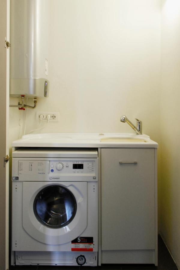 La Bella Milano-Les Nubles Sabotino Apartment ภายนอก รูปภาพ
