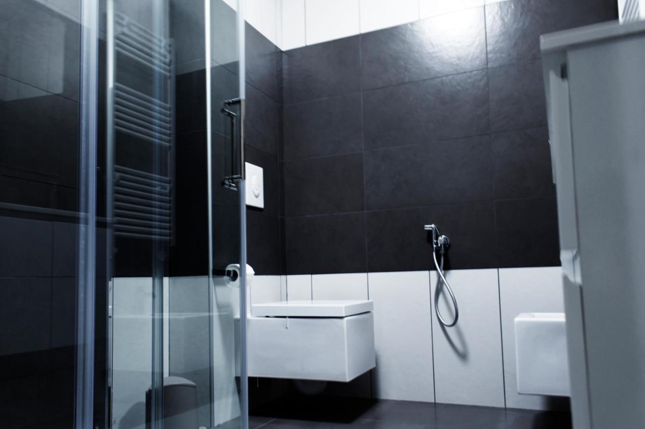 La Bella Milano-Les Nubles Sabotino Apartment ภายนอก รูปภาพ