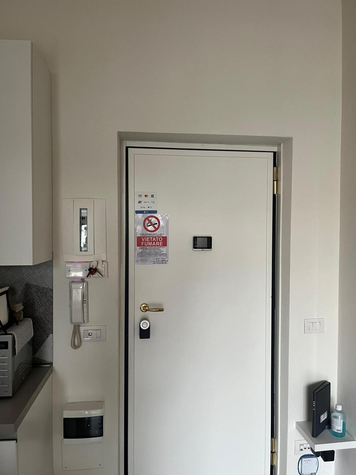 La Bella Milano-Les Nubles Sabotino Apartment ภายนอก รูปภาพ