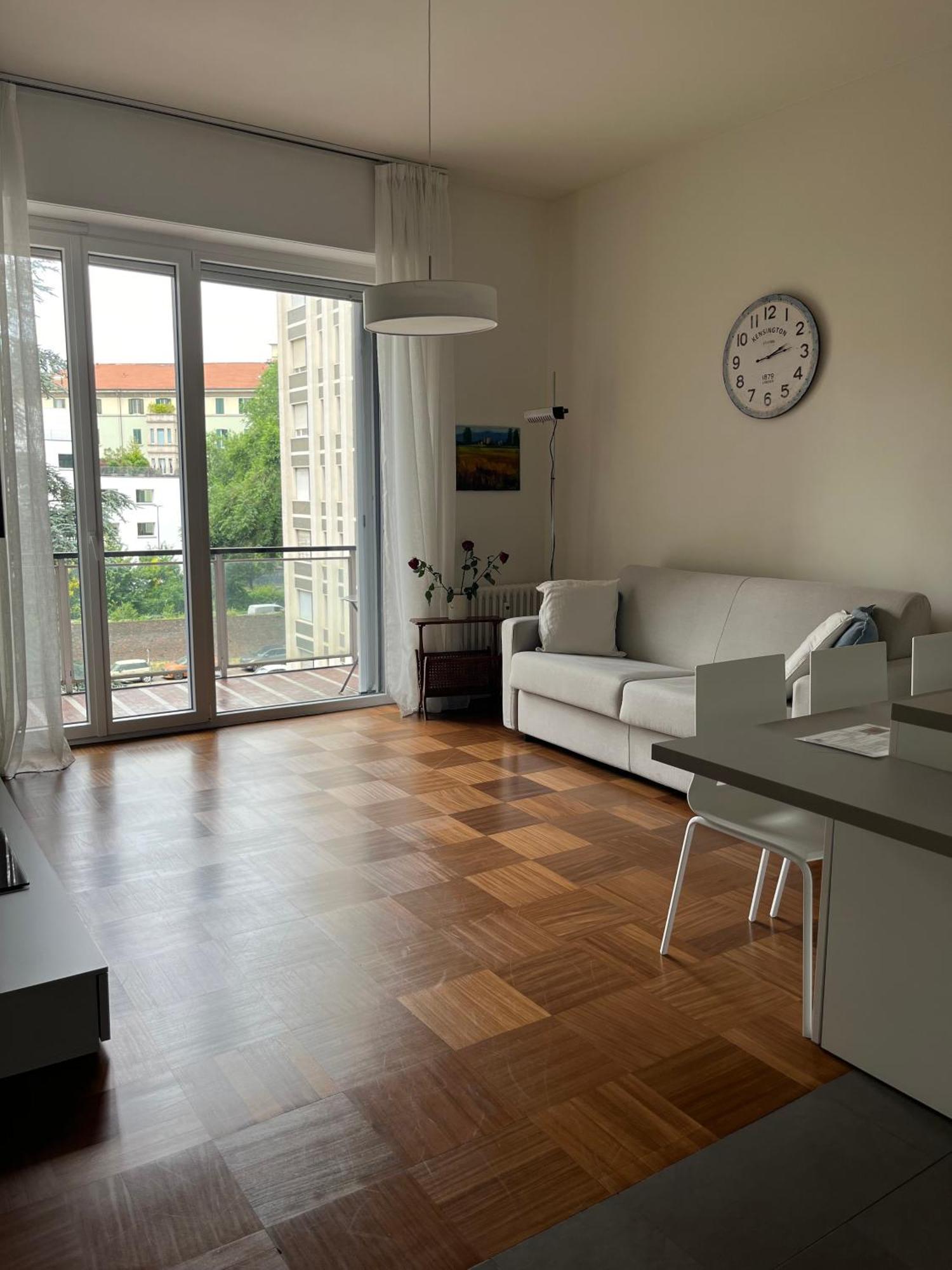 La Bella Milano-Les Nubles Sabotino Apartment ภายนอก รูปภาพ